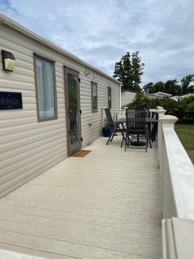 6 Berth Caravan With Decking At Manor Park In Hunstanton Ref 23017H Exterior photo